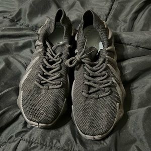 Men’s 7 never worn